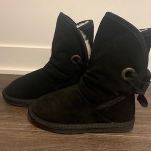 Black SoftMoc Boots